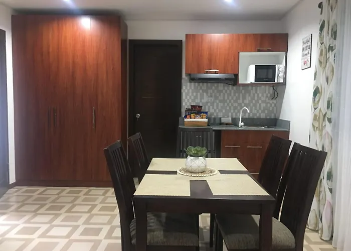 Seaview Garden Room1