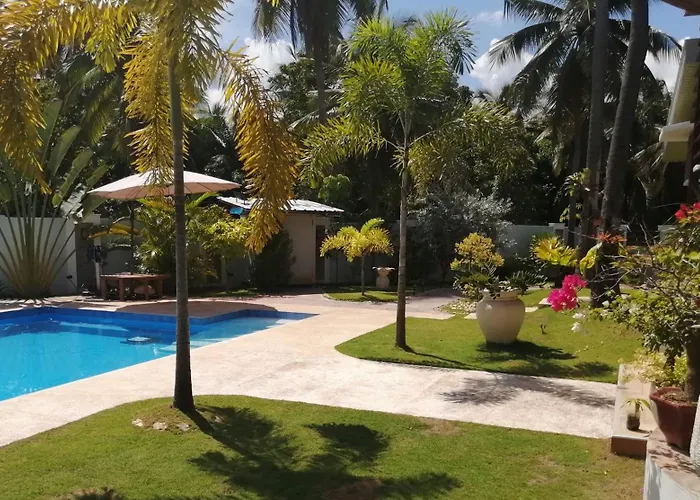 Seaview Garden Room1 Argao